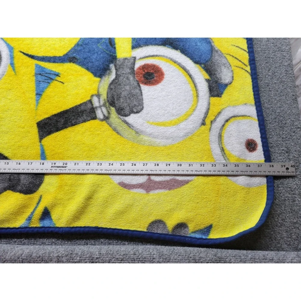 Despicable Me Minions Throw Blanket 48x38 Fleece Universal Studios Plush